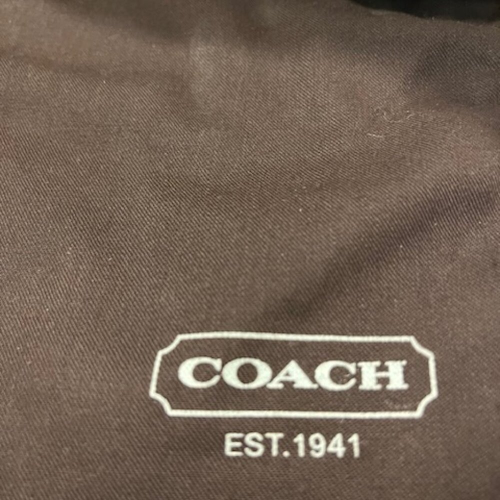 Coach Vintage Demi Legacy Handbag in Cream Leather H33 9566 - Picture 2 of 9